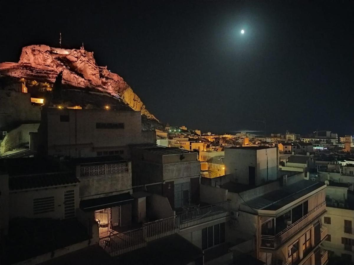 Corazon De Alicante Con Vistas Al Mar Y Al Castillo Extérieur photo