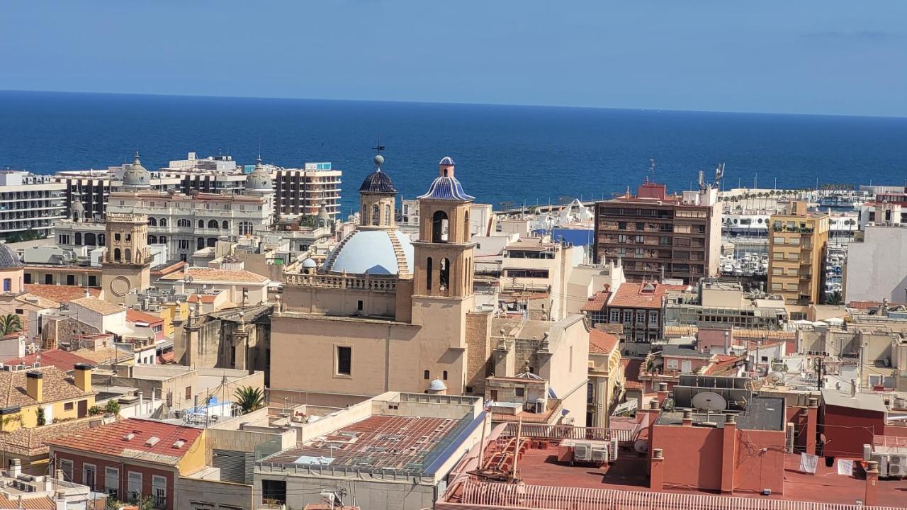 Corazon De Alicante Con Vistas Al Mar Y Al Castillo Extérieur photo
